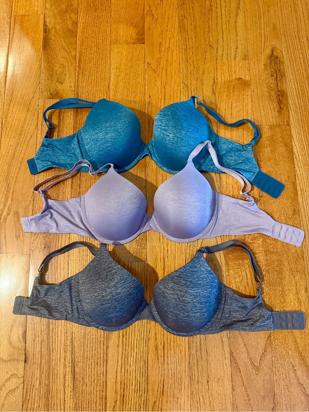 New without Tag Set of 3 Victoria's Secret Push-Up Bra in teal,lilac,and grey